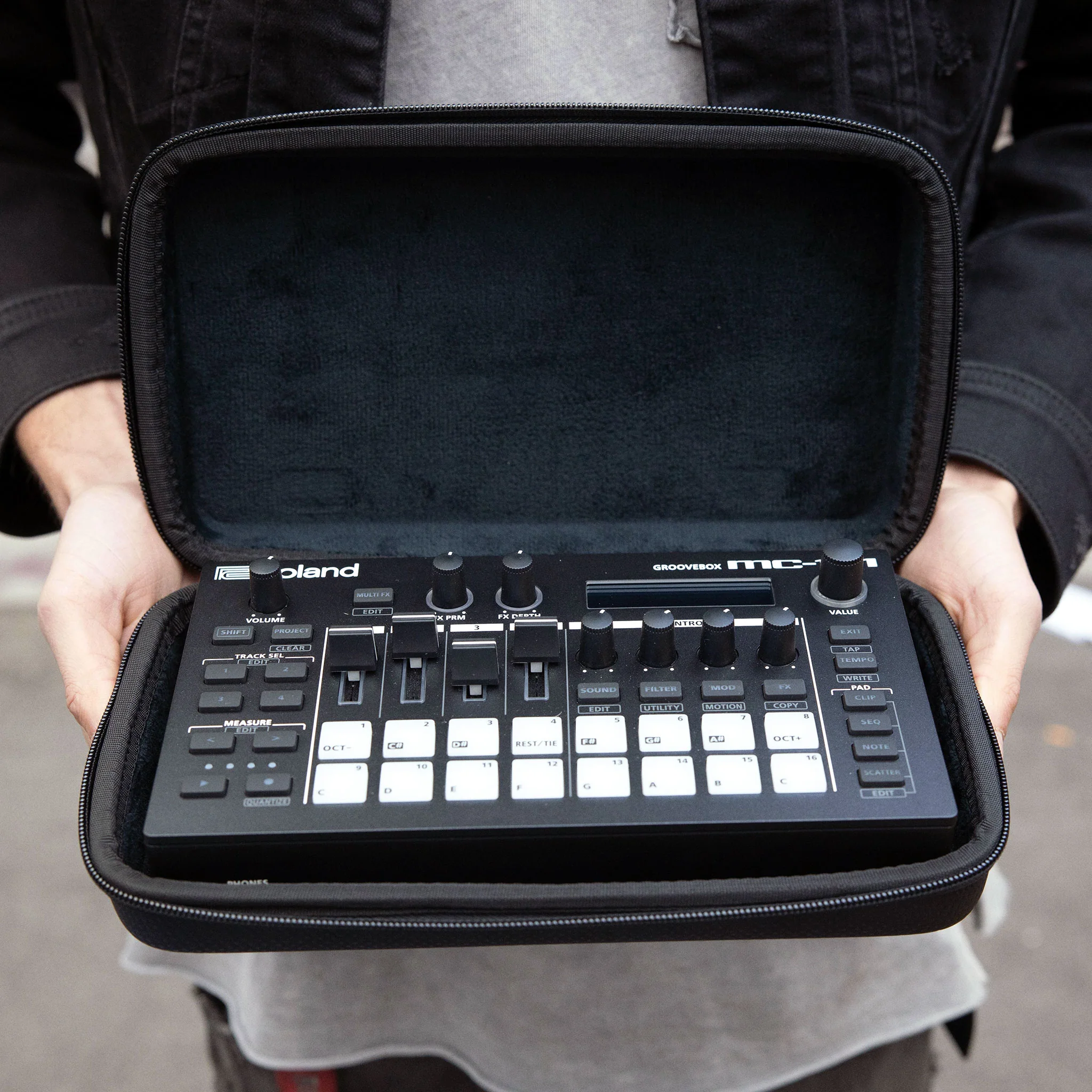 GLIDE MC-101 / TR-6S Case - Image 2